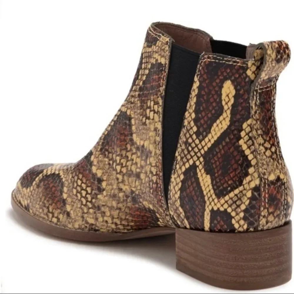 Madewell Cara Tan Brown Snakeskin Embossed Leather Chelsea Boots